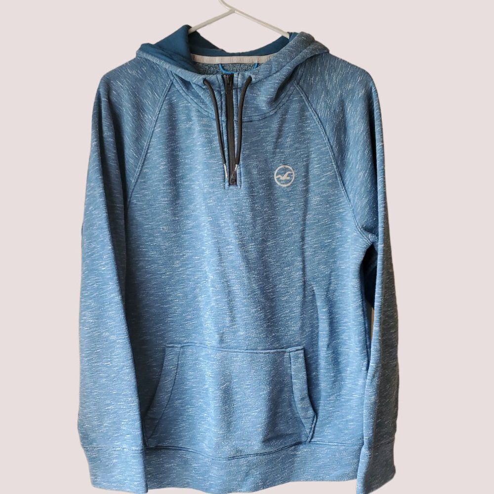 HOLLISTER BLUE HOODIE.  SZ M